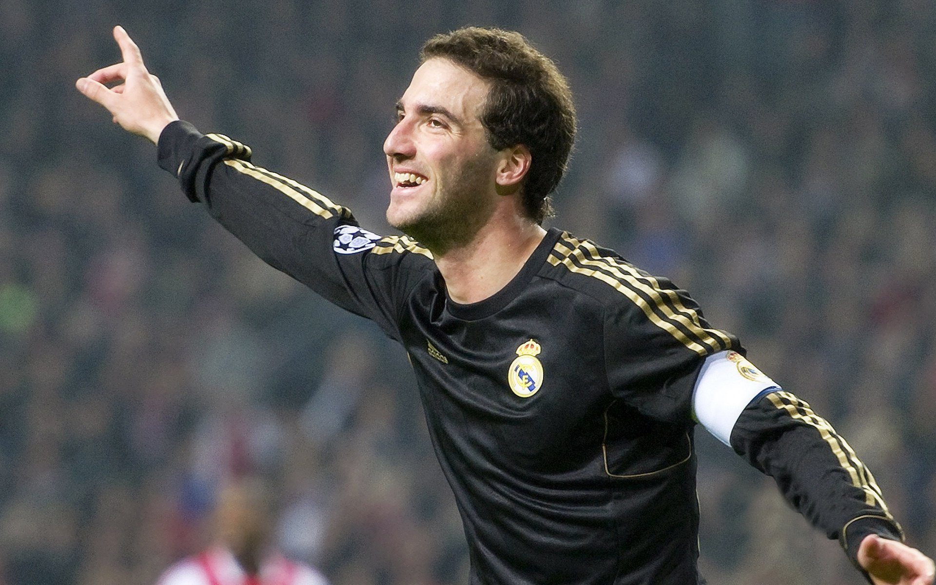 热刺遭遇桑德兰绝杀,英超积分榜上表现不尽如意,英超冠军热刺